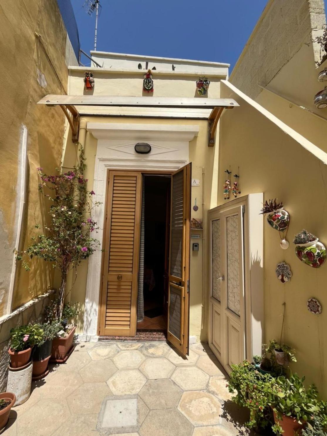 La Casa Di Giu Salento Villa Surbo Exteriör bild